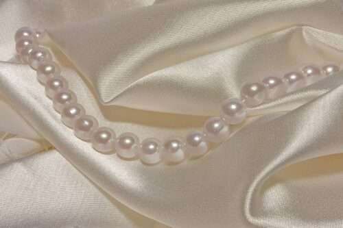 pearl, background image, silk-2900136.jpg